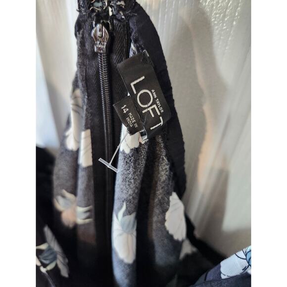 Ann Taylor Loft Sz 14 Jumpsuit Pants Romper Blue Lily Floral Overalls - Picture 6 of 11